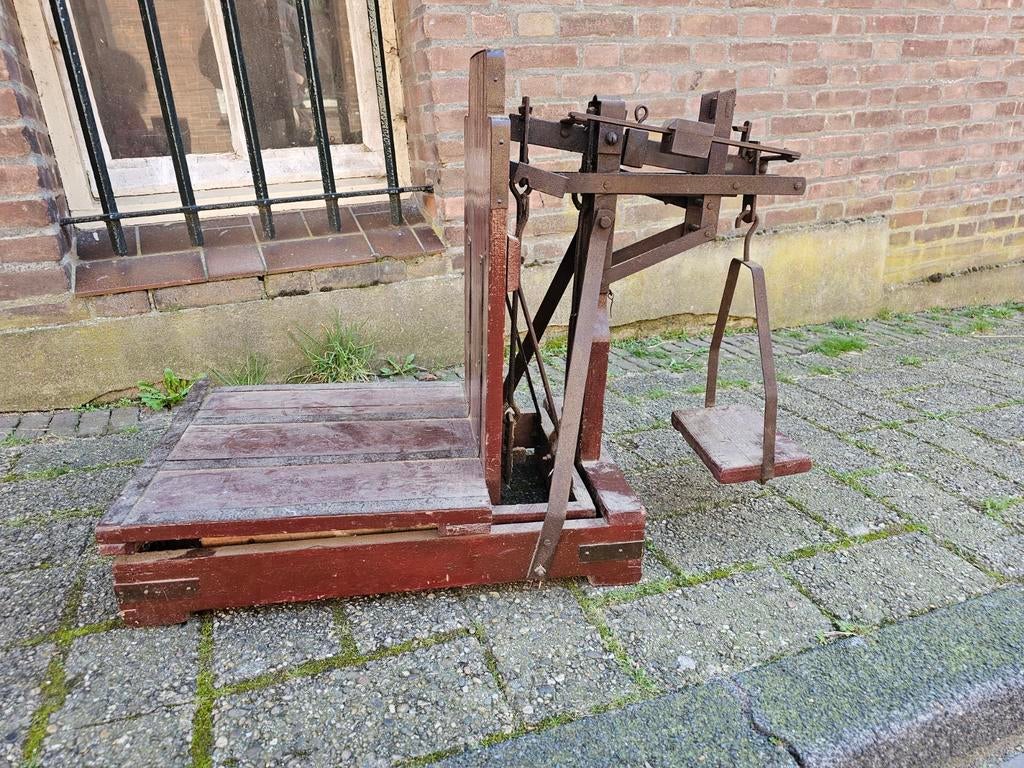 Antieke bascule weegschaal - 100 kg - uit 1949, Ophalen