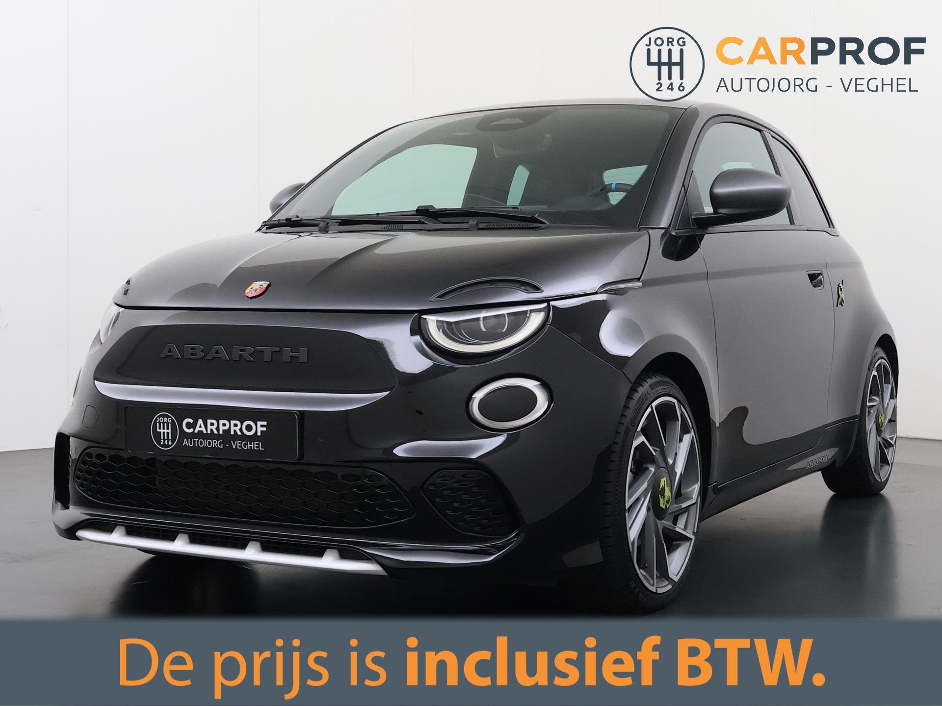 Abarth 500E Turismo 42 kWh Navigatie | Camera | SOH 95% | LM, Auto's, Abarth, Gebruikt, Zwart, 4 stoelen, Zwart