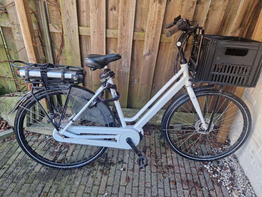 e-bike elektrische Batavus Cura, Ophalen, Batavus, Zo goed als nieuw, 47 tot 51 cm