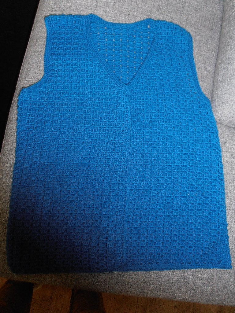 gehaakte gilet     vestje zonder mouwen, Ophalen of Verzenden, Nieuw, Maat 42/44 (L), Blauw