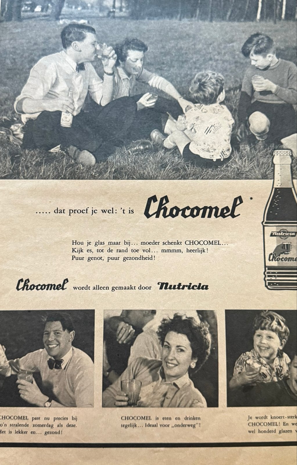 Oude Chocomel advertentie uit 1957 - Nostalgische Reclame, Verzamelen, Ophalen of Verzenden, Gebruikt, Reclamebord