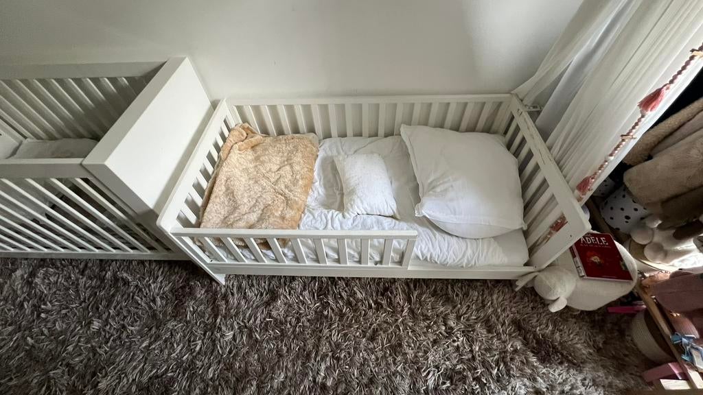 Peuterbed gebruikt, merk petit amelie 140x70cm, Ophalen, Zo goed als nieuw, 140 tot 160 cm, 70 tot 85 cm