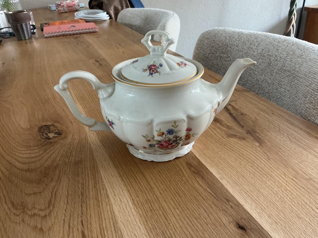 Theepot, Ophalen