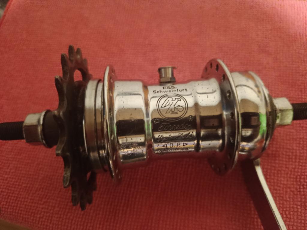 Torpedo Fichsel en Sachs naaf z.g.a.n, Ophalen