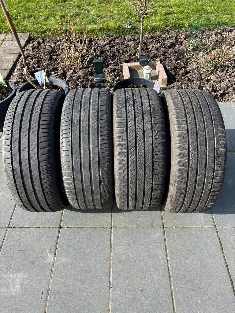 Autobanden, Auto-onderdelen, Banden en Velgen, Ophalen, 18 inch, 235 mm, Band(en)