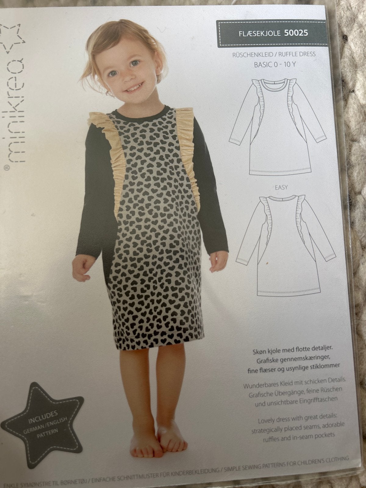 Minikrea Ruffle Dress Patroon - Kinderkleding, Hobby en Vrije tijd, Kledingpatronen, Overige merken, Overige typen, Kind, Nieuw