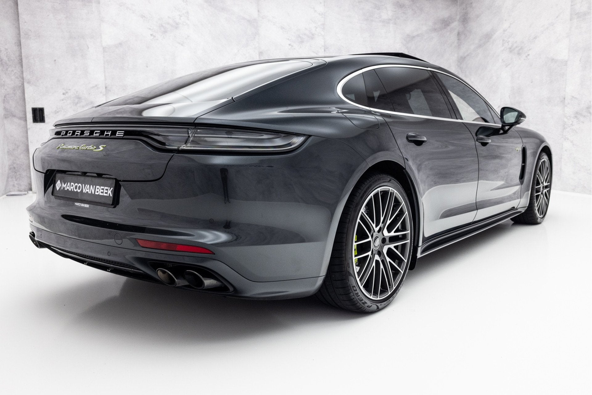 Porsche Panamera 4.0 Turbo S E-Hybrid Executive | Burmester, Automaat, 700 pk, 4 stoelen, 2420 kg