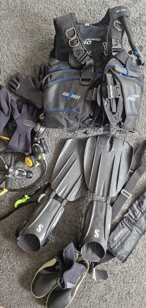 Complete duikuitrusting: BCD, vinnen, automaat, computer, Watersport en Boten, Duiken, Gebruikt, Overige typen, Ophalen