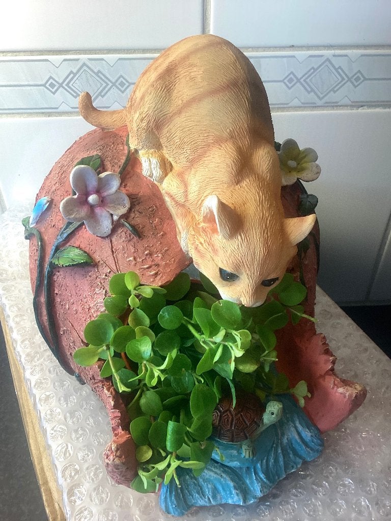 Leuke keulse pot met poes 🐈 en schildpad, Kunststof, Nieuw, Ophalen of Verzenden, Minder dan 40 cm