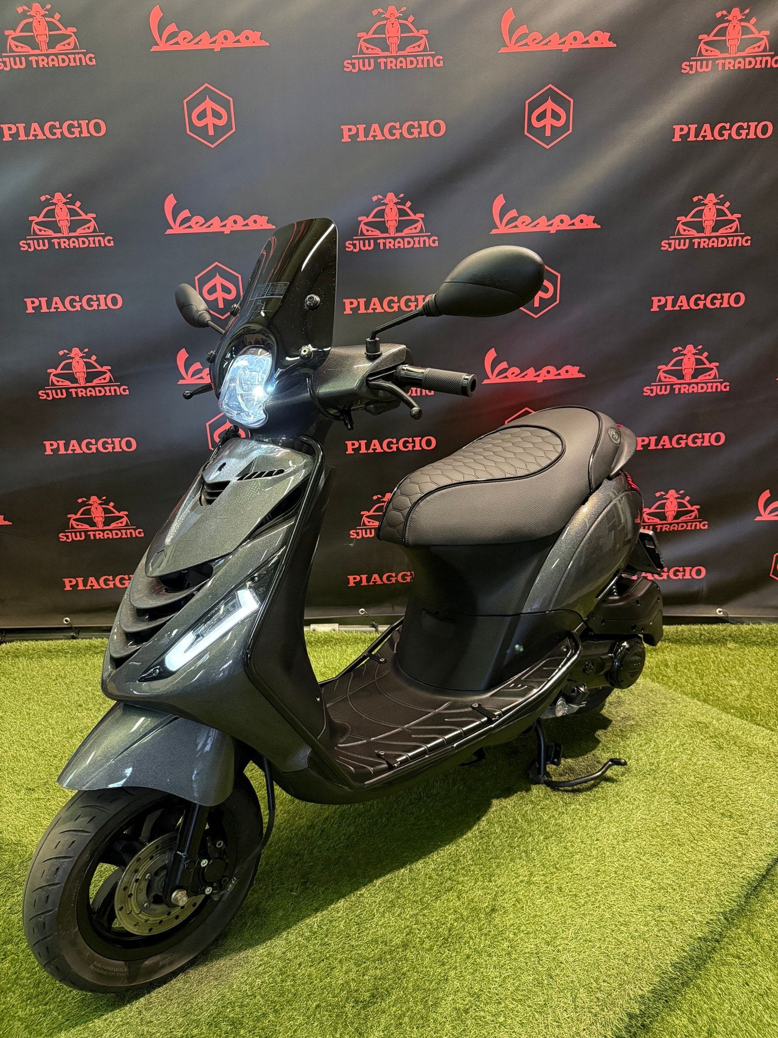 Piaggio Zip 2023 Brom! SP Psychedelic / RS Zadel / Garantie!, Fietsen en Brommers, Maximaal 45 km/u, Zip, Ophalen of Verzenden