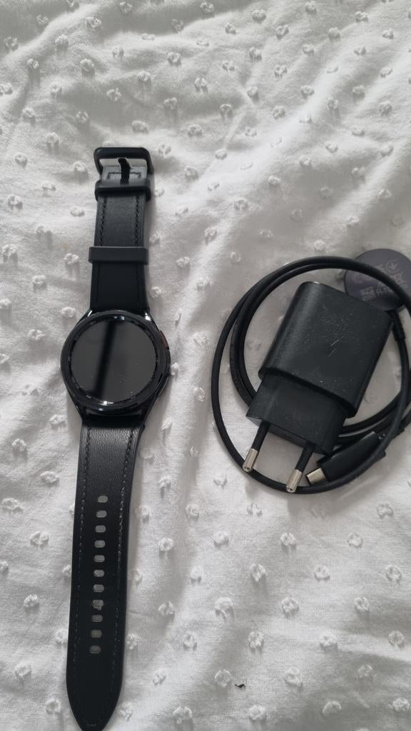 Samsung classic 6 watch, Sieraden, Tassen en Uiterlijk, Smartwatches, Ophalen of Verzenden, Zwart, Android