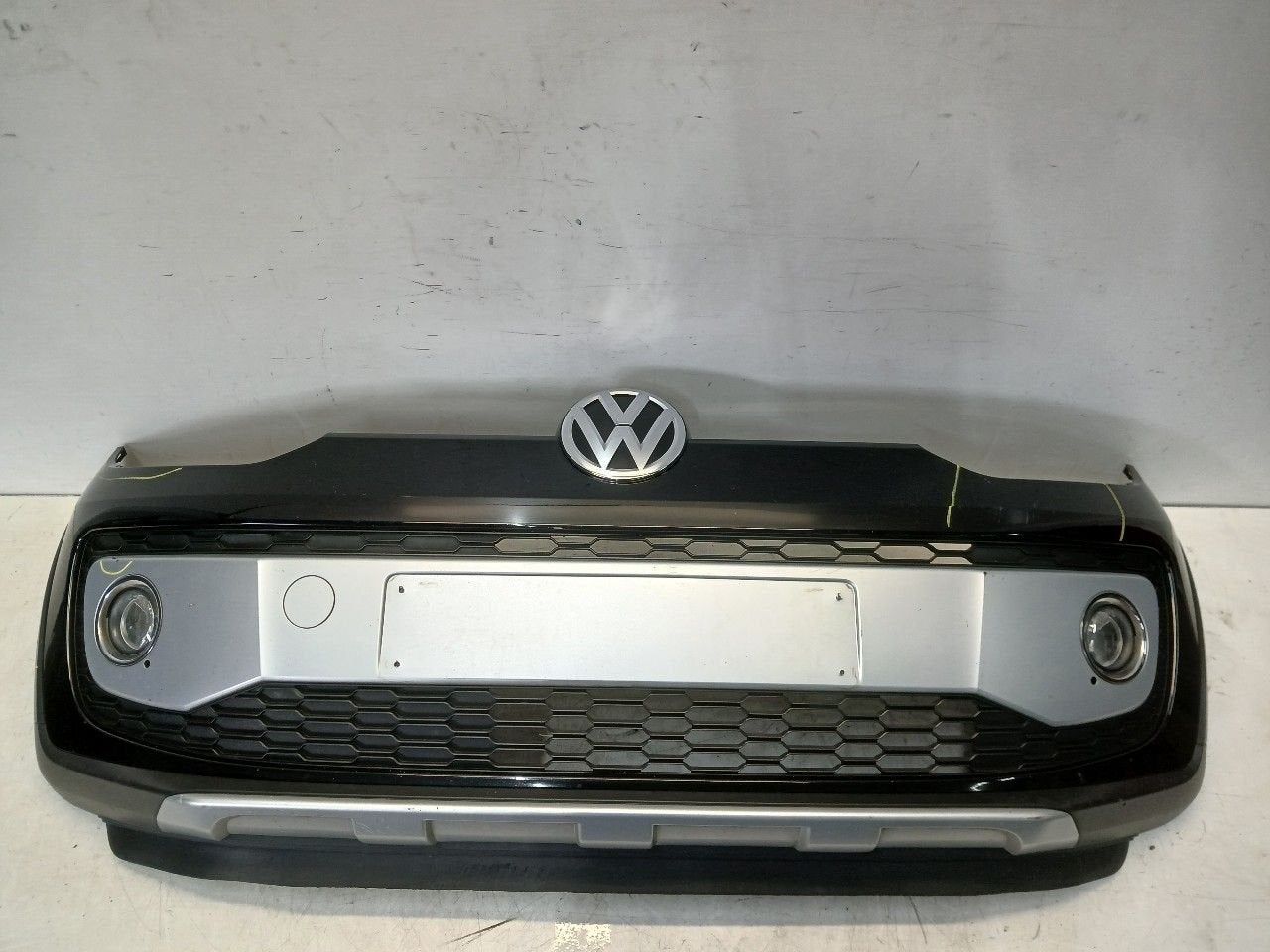 Bumper voor Volkswagen Up, Onderdelen@venauto.nl, Van der Ven Autorecycling B.V., Gebruikt, Ettenseweg 76, 4706 PB Roosendaal, The Netherlands