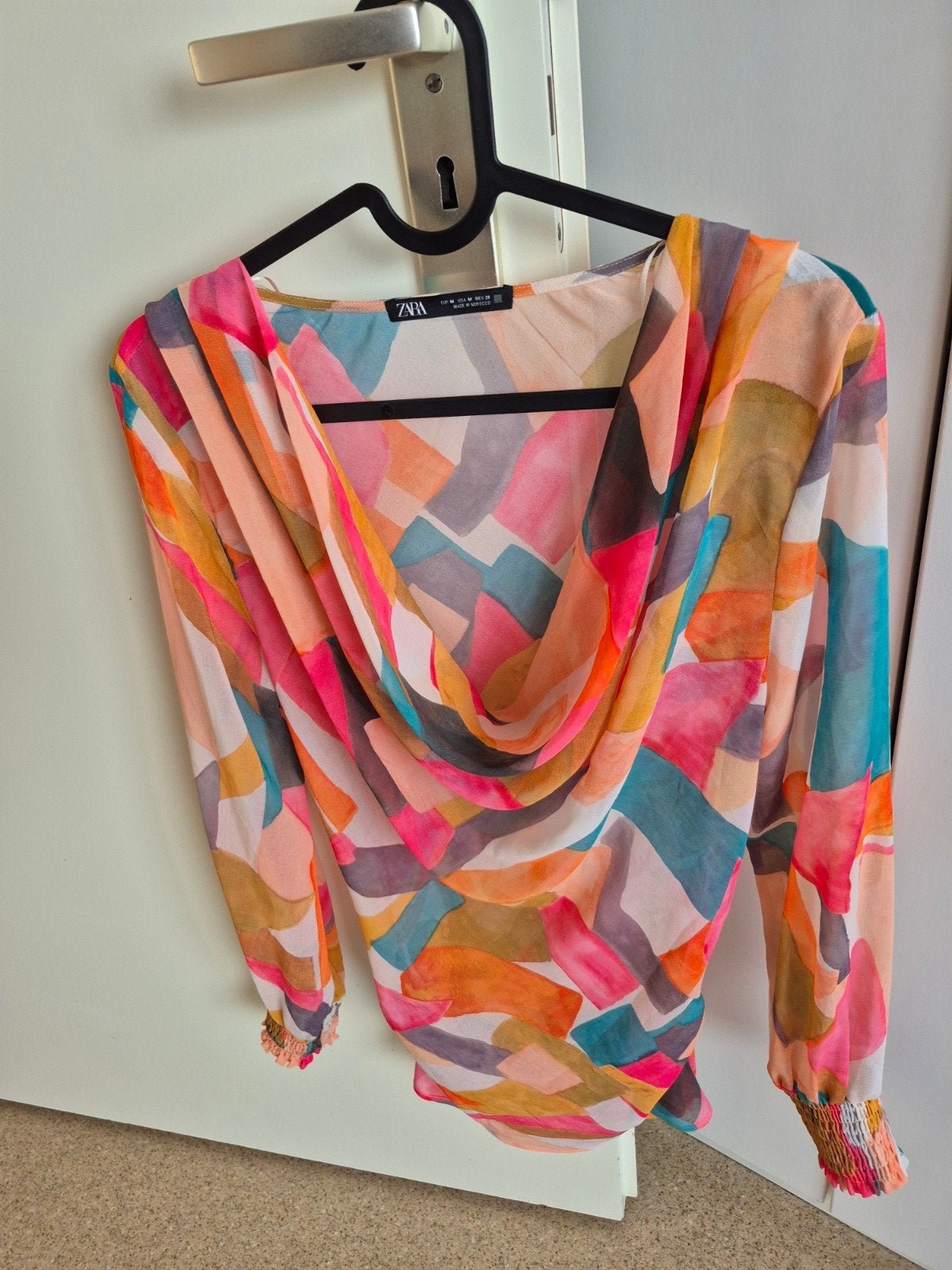 Zara Blouse met Lange Mouwen en Kleurrijke Print, Kleding | Dames, Ophalen of Verzenden, Zo goed als nieuw, Lange mouw