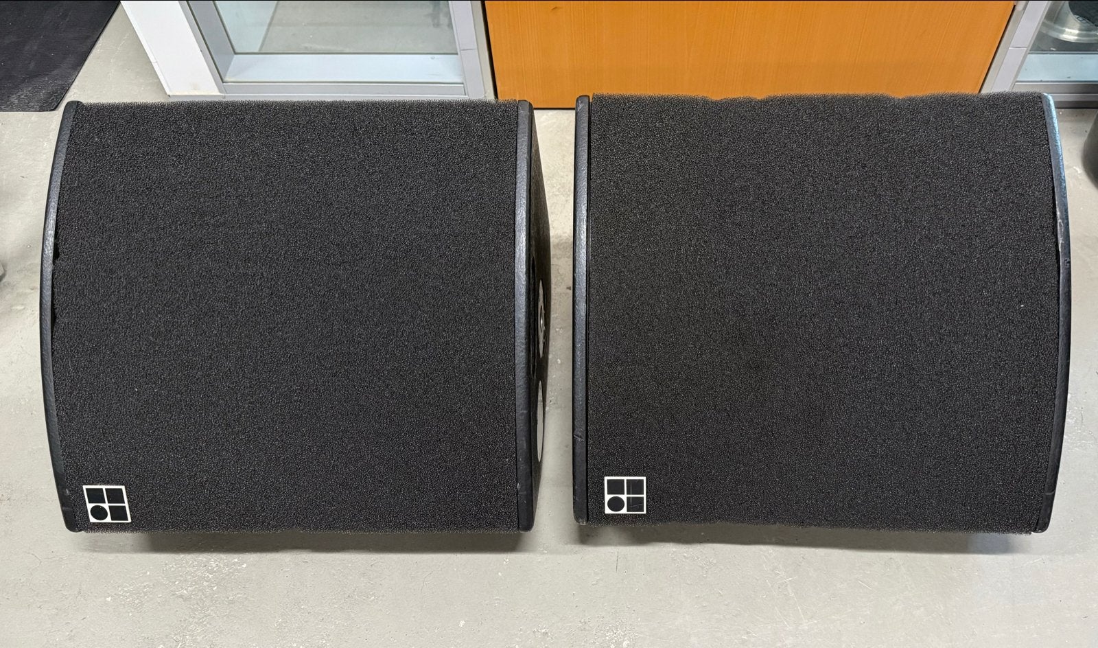 D&B Audiotechnik MAX speakerset met Crown versterker, Ophalen of Verzenden, Gebruikt, Audio