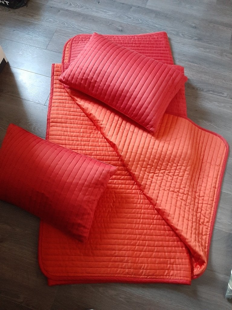 IKEA Karit bed sprei / deken ZGAN, Huis en Inrichting, Slaapkamer | Beddengoed, Ophalen of Verzenden, Zo goed als nieuw, Lits-jumeaux