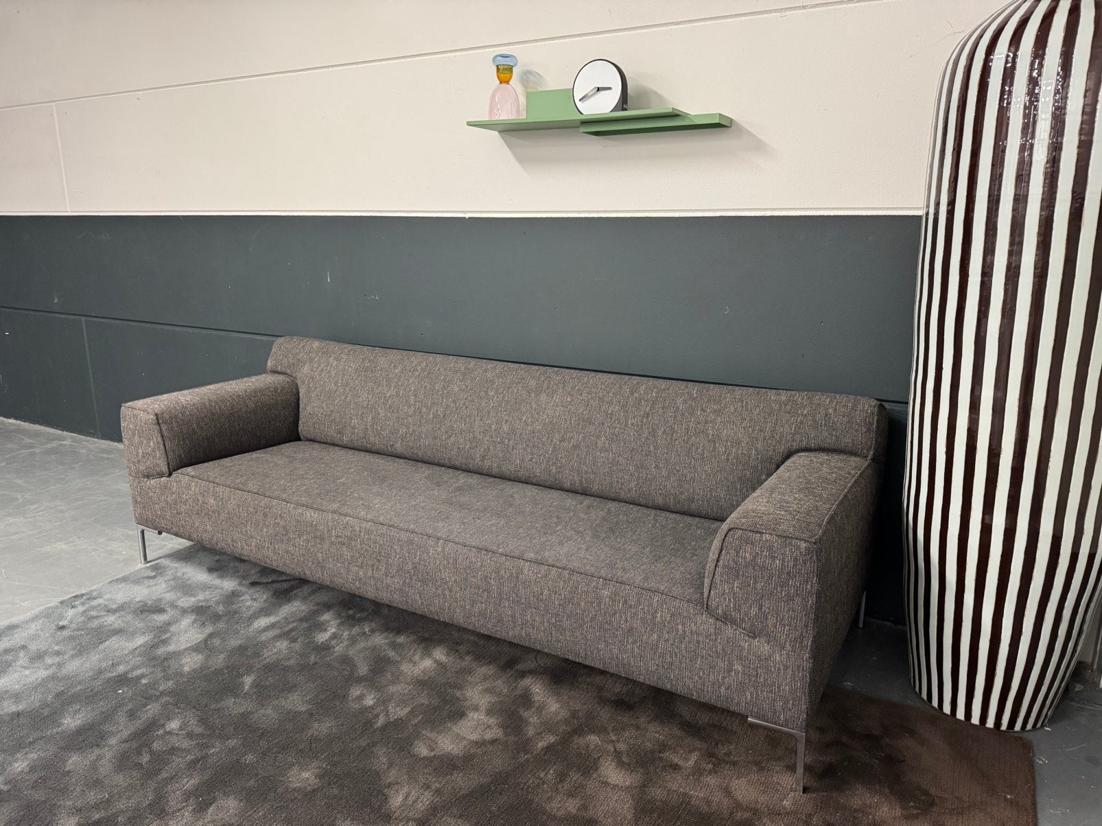 Nieuwstaat Design on Stock Bloq 4-zits | Senna stof, Ophalen, 250 tot 300 cm, Design on Stock, 75 tot 100 cm