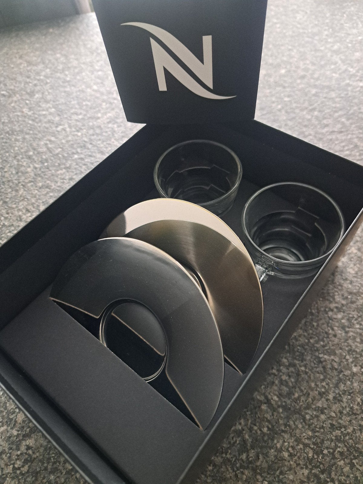 Nespresso VIEW Espresso kopjes en schotels (2 stuks), Huis en Inrichting, Ophalen of Verzenden, Overige merken, Glas, Overige typen