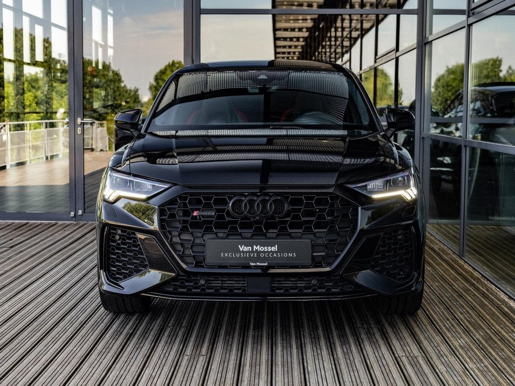 Audi RSQ3 Sportback 2.5 TFSI QUATTRO | RS SPORTUITLAAT | PAN, 12 maanden, Gebruikt, 1675 kg, Zwart