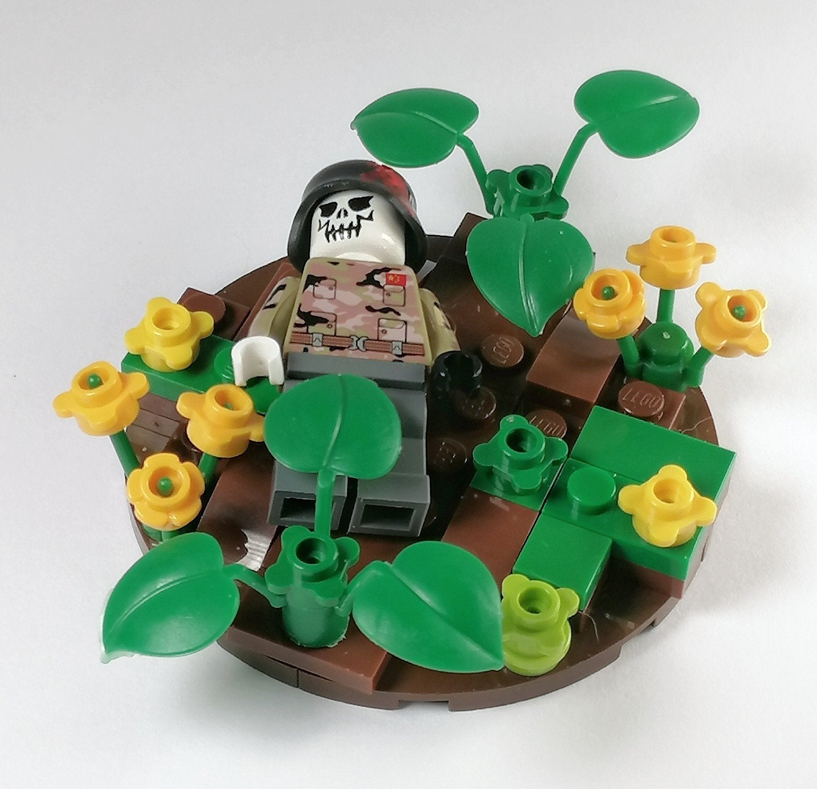 WW2 MOC minifig German soldier Fallen € 4,75, Kinderen en Baby's, Ophalen of Verzenden, Nieuw, MOC (eigen creatie), Lego