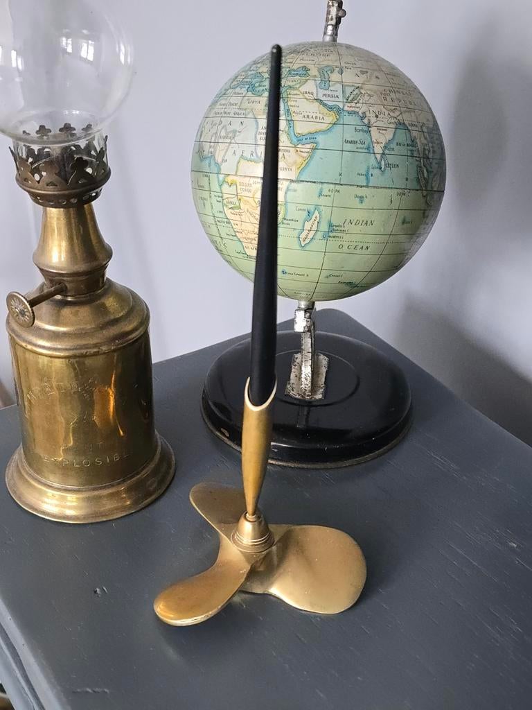 Boot Propeller Messing Penhouder / Vintage Bureau Decor 50S, Antiek en Kunst, Antiek | Koper en Brons, Koper, Ophalen of Verzenden