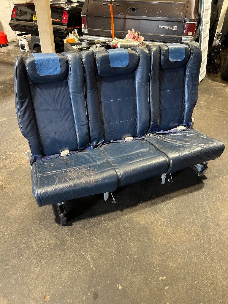 1 rij vliegtuig stoelen, Ophalen, Gebruikt, Drie, Blauw
