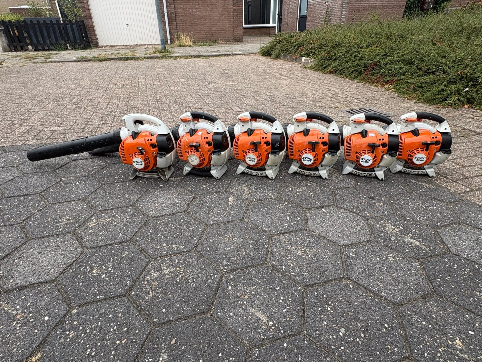 Stihl Benzine Bladblazers - Nagekeken en Direct Inzetbaar, Ophalen of Verzenden, Gebruikt, Benzine, Handgedragen