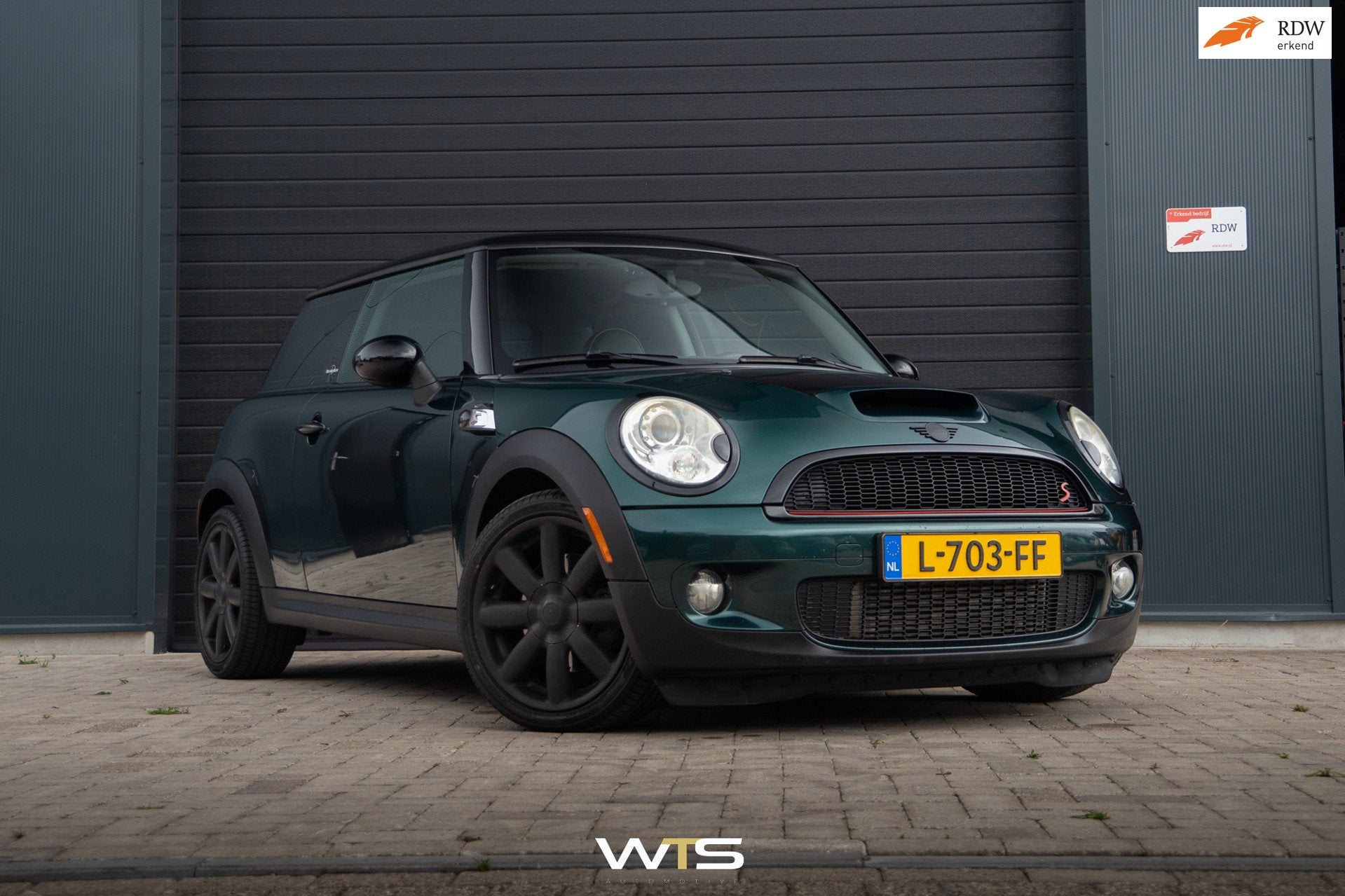 Mini Cooper S 1.6 | 230PK | Groen | Nieuwe APK | INRUIL MOGE, Auto's, Voorwielaandrijving, Gebruikt, Zwart, 4 cilinders