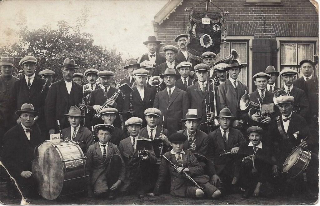 Scherpenzeel (Gld. of Frl.) Fotokaart Fanfare opgericht 1898, Ophalen of Verzenden, Voor 1920, Ongelopen, Friesland