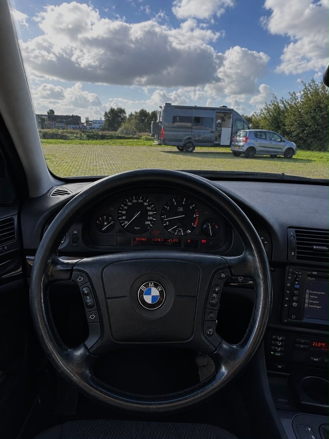 BMW E39 520i 6-cilinder automaat | Youngtimer | APK 2027, foto 11