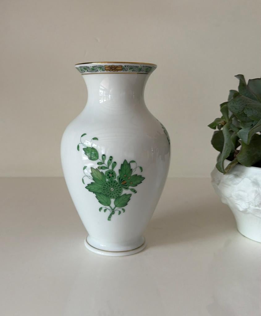 Herend Apponyi green vaas, Verzamelen, Ophalen of Verzenden, Zo goed als nieuw, Porselein