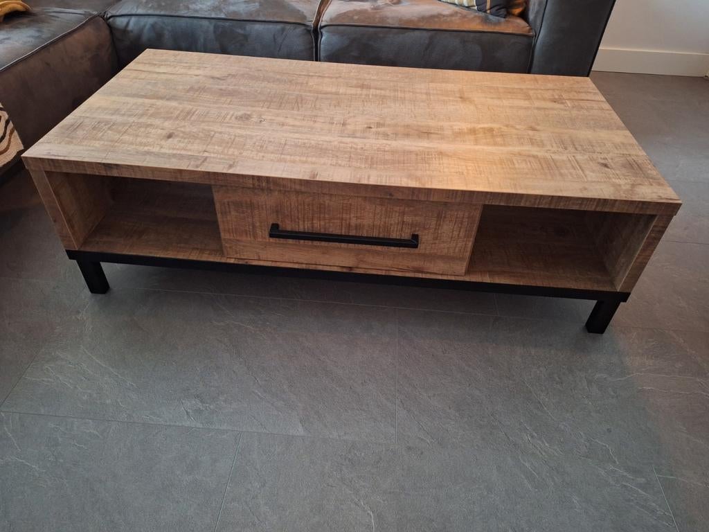 Salontafel Ricardi 135x67 cm rechthoekig mango, Ophalen, 100 tot 150 cm, 50 tot 100 cm, Zo goed als nieuw
