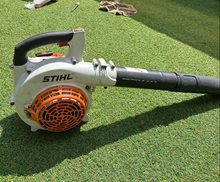 Stihl bladblazer - Krachtige benzine bladblazer, Ophalen of Verzenden, Zo goed als nieuw, Benzine, Handgedragen