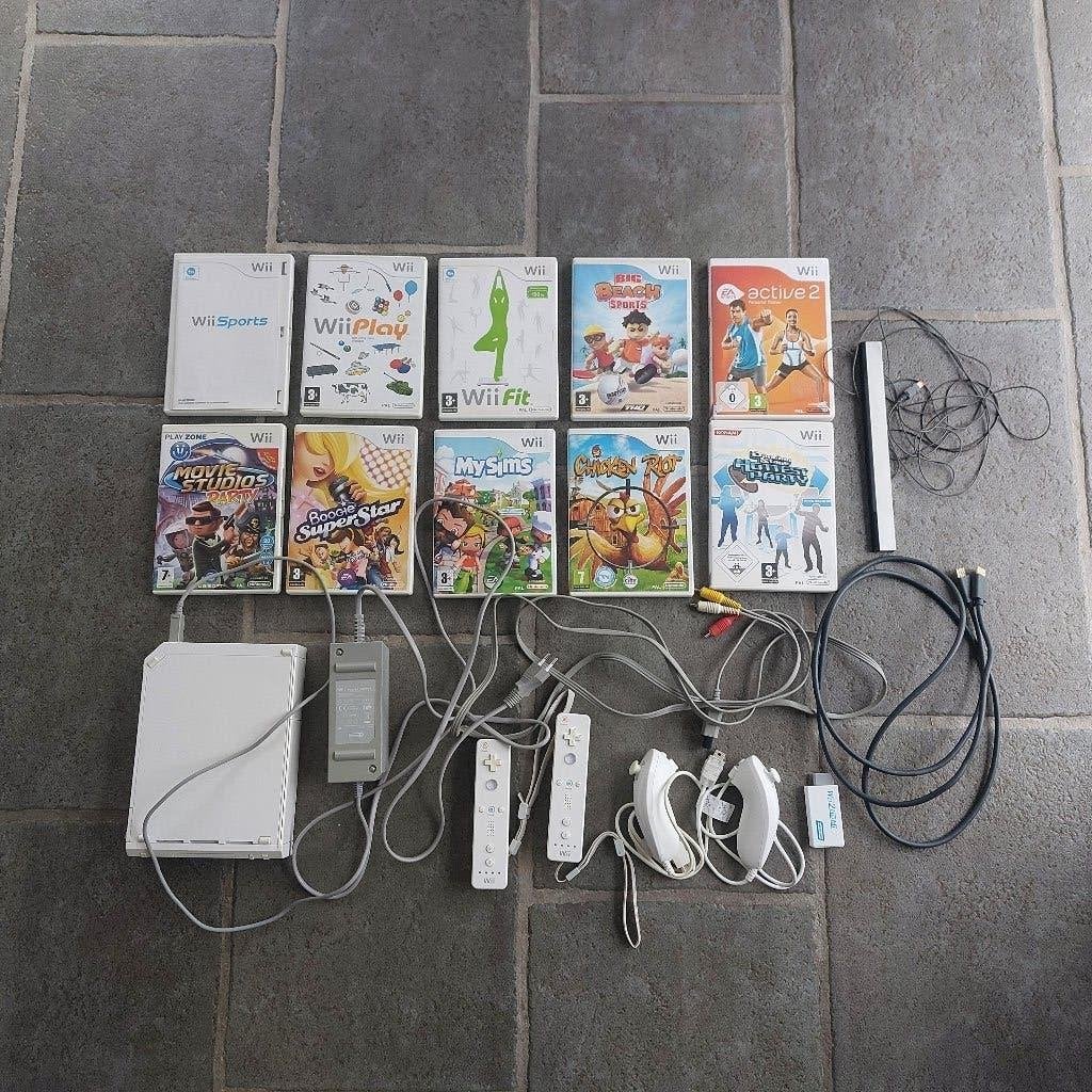 Nintendo Wii Compleet + 10 Spellen + Controllers + Nunchuks, Ophalen of Verzenden, Gebruikt, Met 2 controllers, Met games