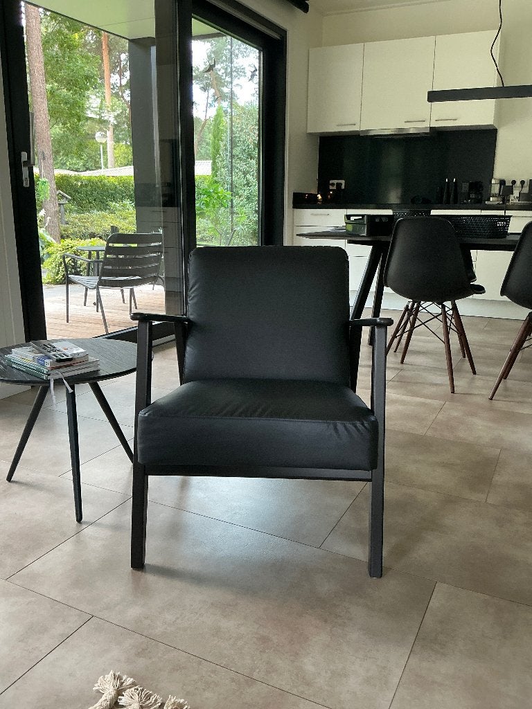 Fauteuil Ikea Ekenäset Josby zwart nieuw, Huis en Inrichting, Ophalen, Nieuw, 75 tot 100 cm, 50 tot 75 cm