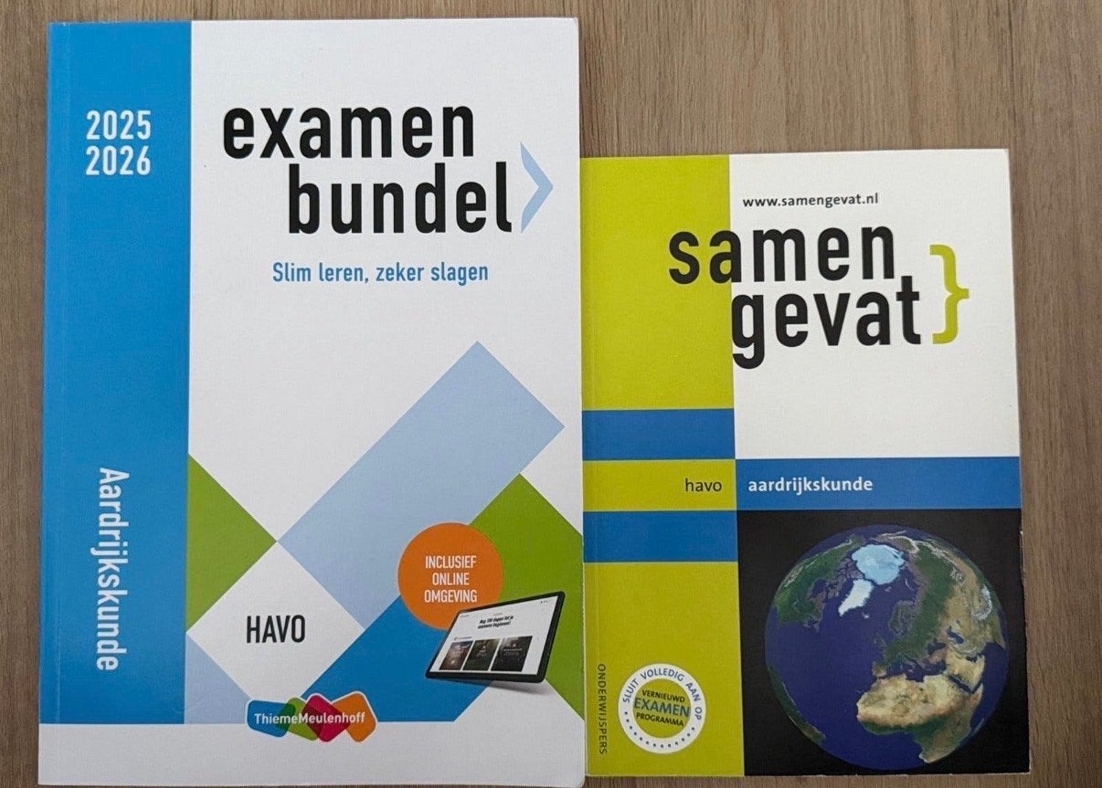 Examenbundel Aardrijkskunde HAVO 2025/2026 & Samengevat, Boeken, Ophalen of Verzenden, Gelezen, HAVO, Aardrijkskunde