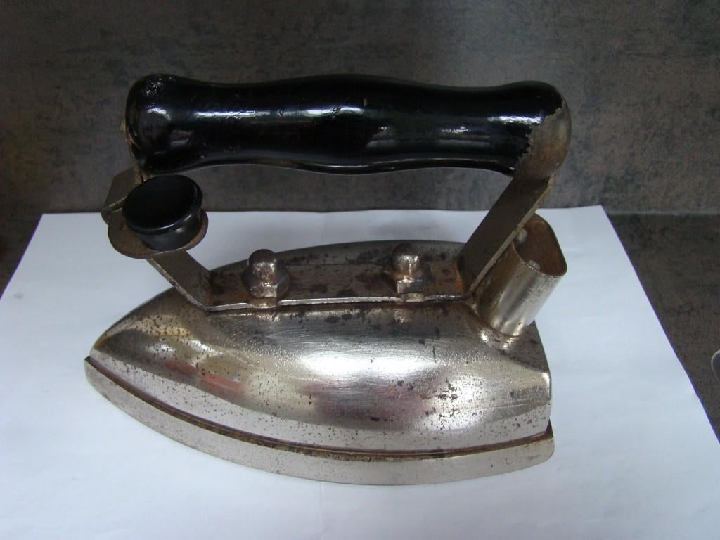 antiek elektrisch strijkijzer, Ophalen of Verzenden