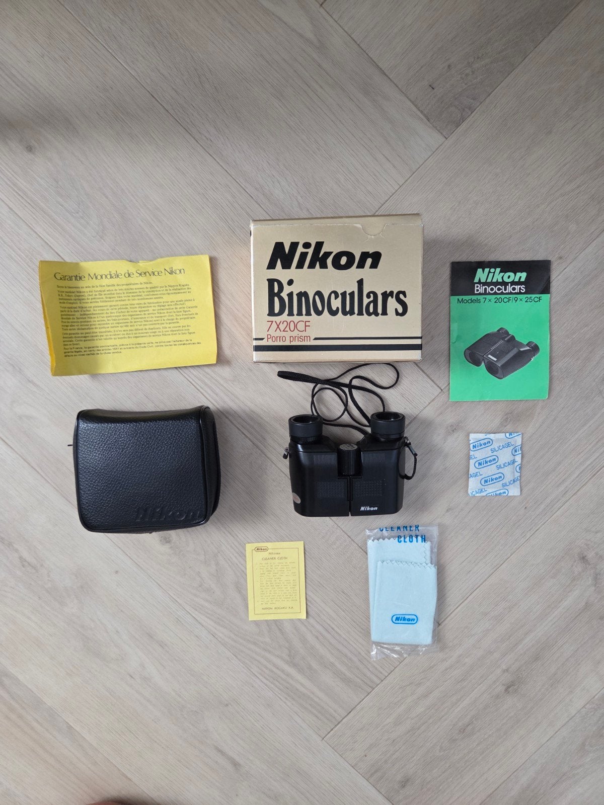 Vintage Nikon 7x20CF verrekijker | 100% Compleet en z.g.a.n!, Minder dan 8x, Zo goed als nieuw, Met hoes of tas, Porro (met knik)
