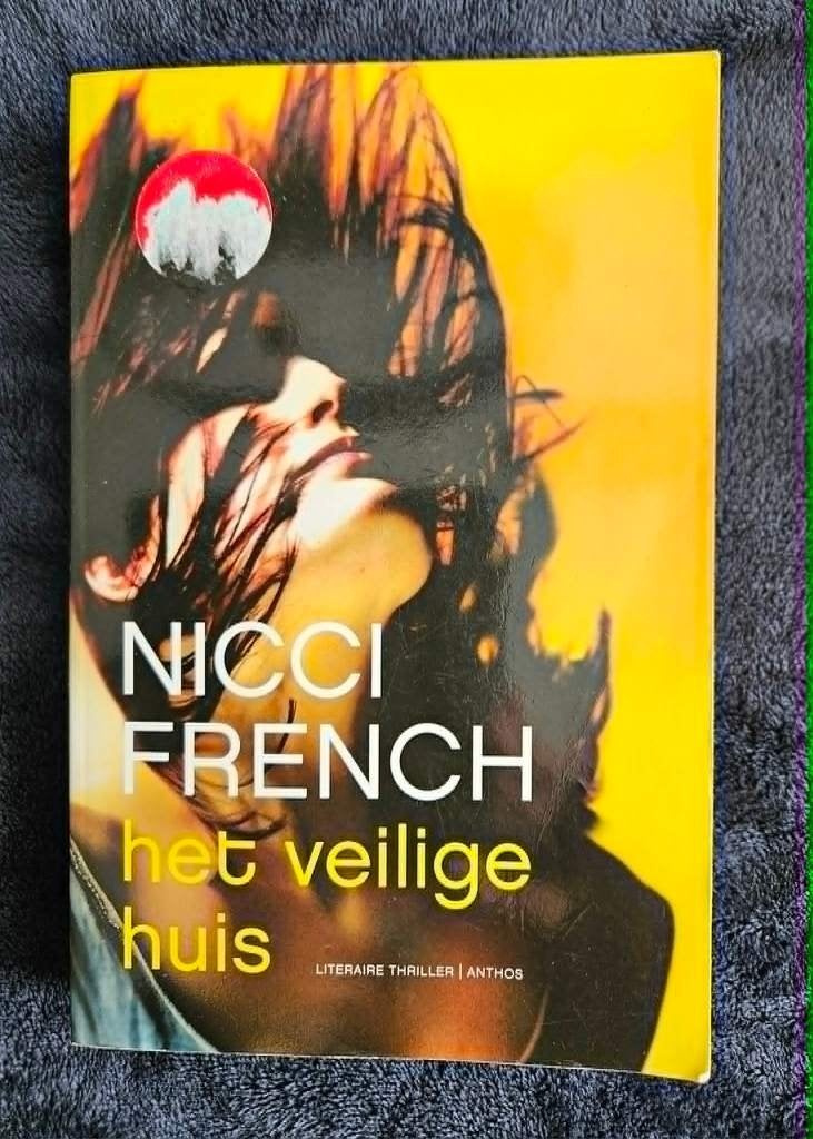 Nicci French - Het veilige huis, Gelezen, Europa overig, Nicci French, Ophalen of Verzenden