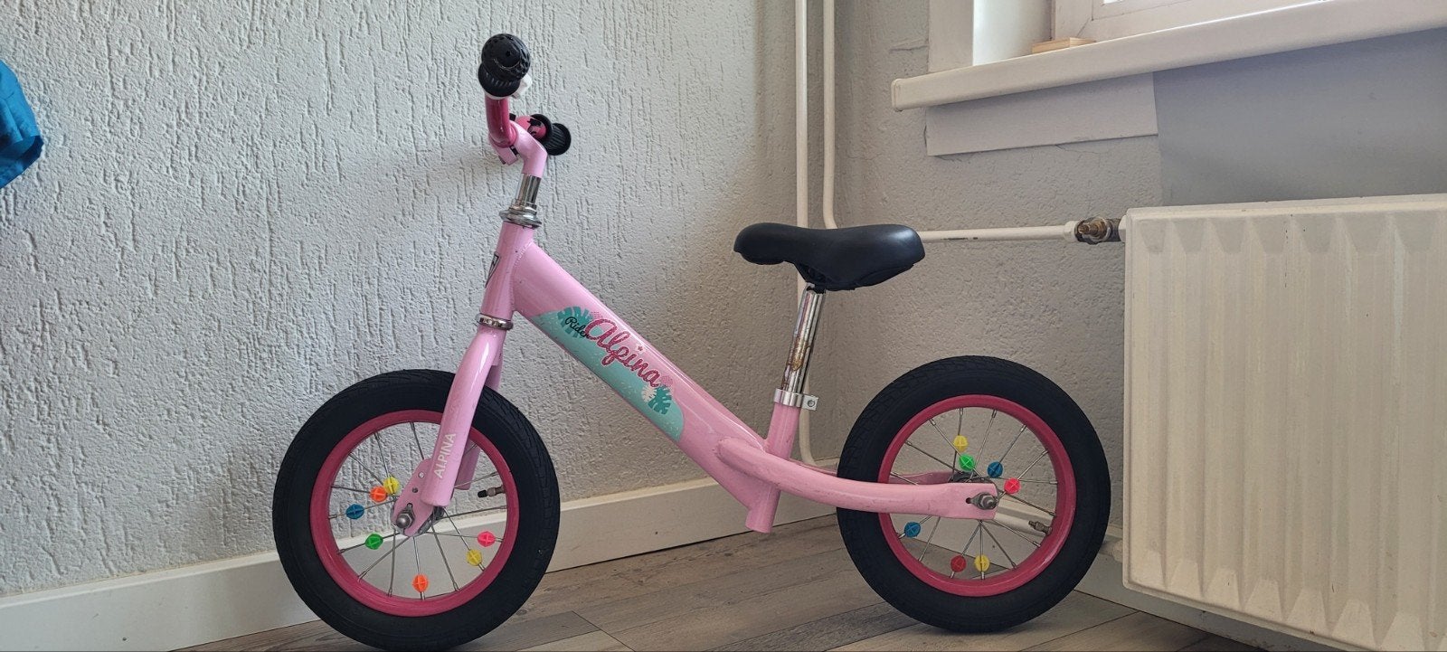 Alpina Rider loopfiets - Roze - Zo goed als nieuw, Fietsen en Brommers, Ophalen, Zo goed als nieuw, Minder dan 16 inch, Alpina