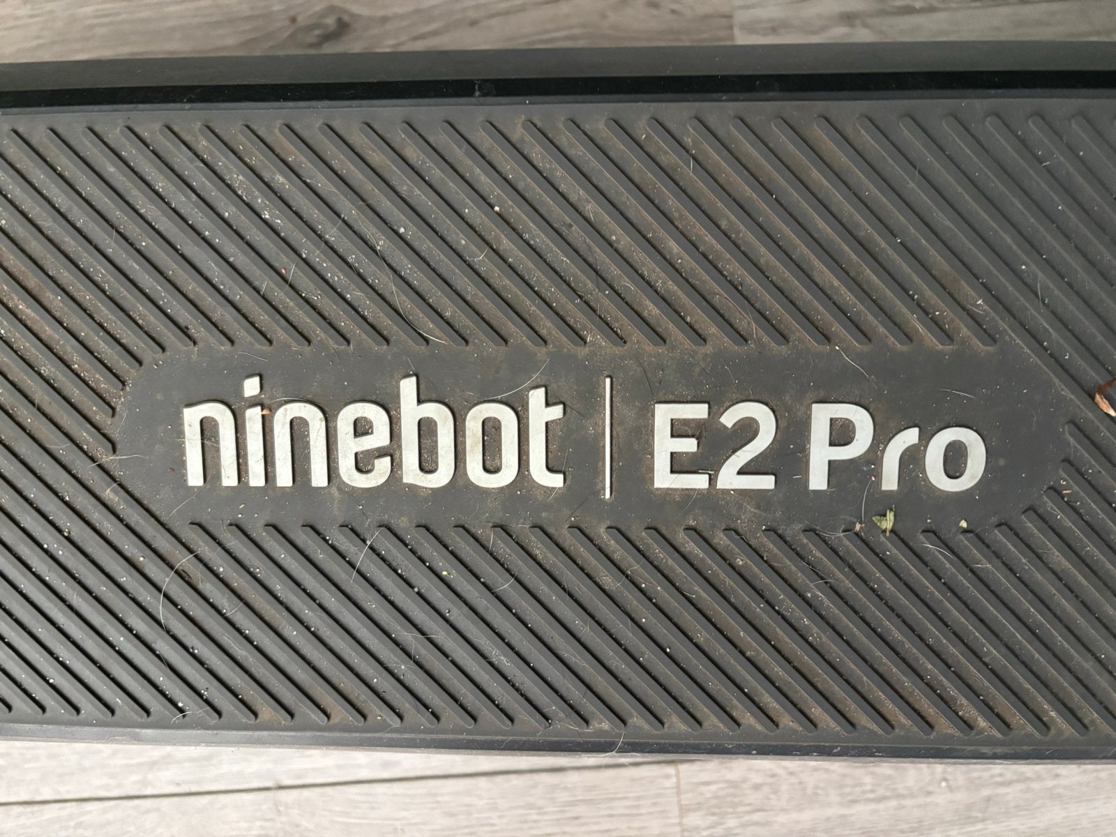 Ninebot E2 Pro Elektrische step - Zo goed als nieuw, Fietsen en Brommers, Steps, Ophalen, Zo goed als nieuw, Elektrische step (E-scooter)