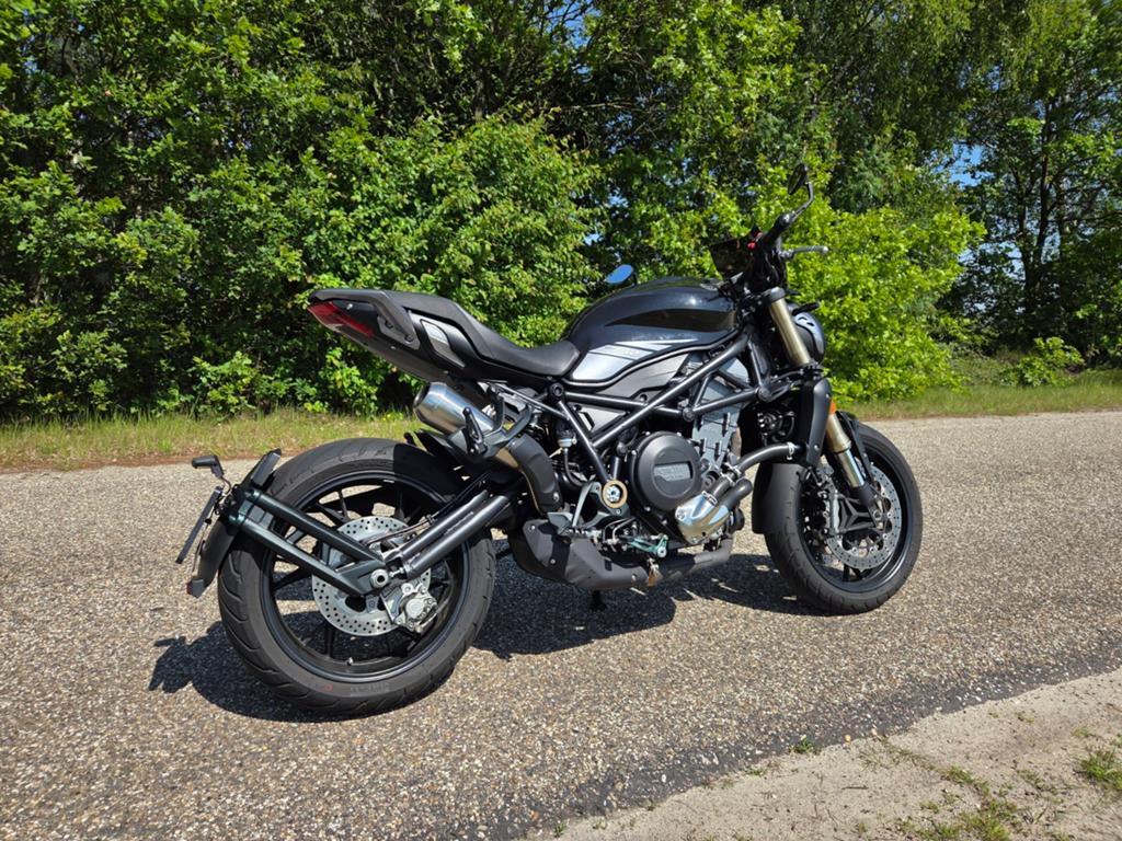 Benelli 752S Naked Bike - Zo goed als nieuw!