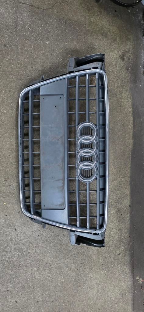 Audi A4/A5 grill, Auto-onderdelen, Carrosserie en Plaatwerk, Ophalen of Verzenden, Voor, Audi, Bumper