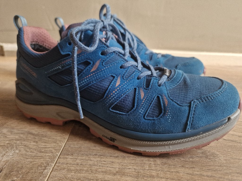 Lowa wandelschoenen dames, Ophalen of Verzenden, Zo goed als nieuw, Schoenen