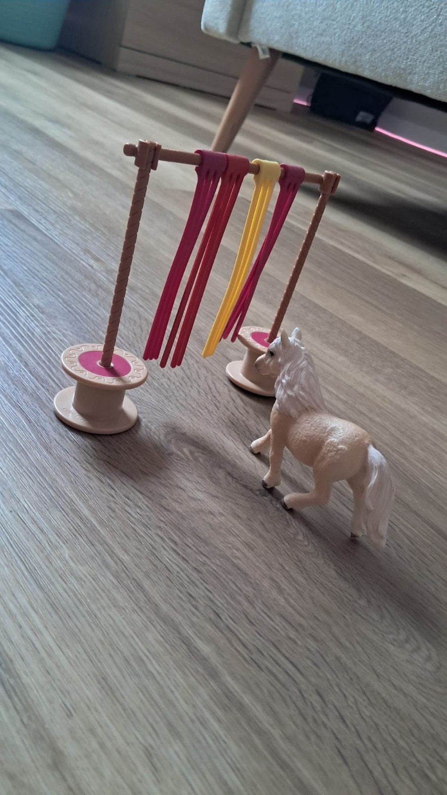 Schleich Farm World Paard met hindernisbaan, Ophalen of Verzenden, Zo goed als nieuw, Jongen of Meisje