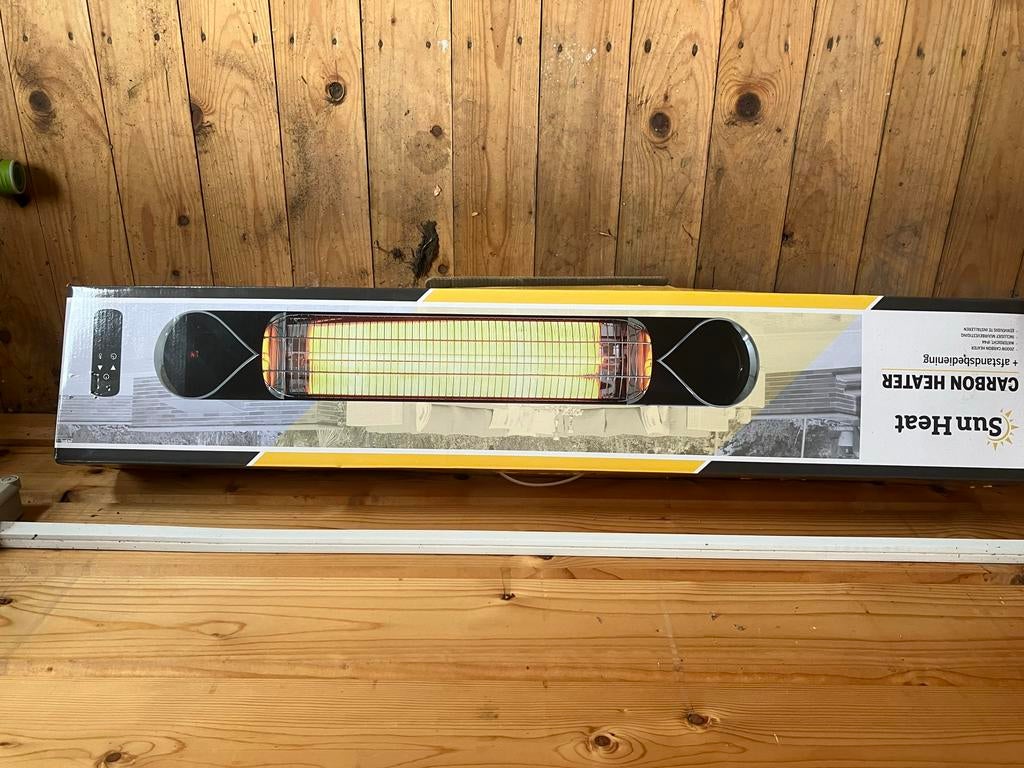 SUNHEATER Carbon Heater met afstandsbediening, Elektrisch, Ophalen of Verzenden, Zo goed als nieuw, Waterbestendig