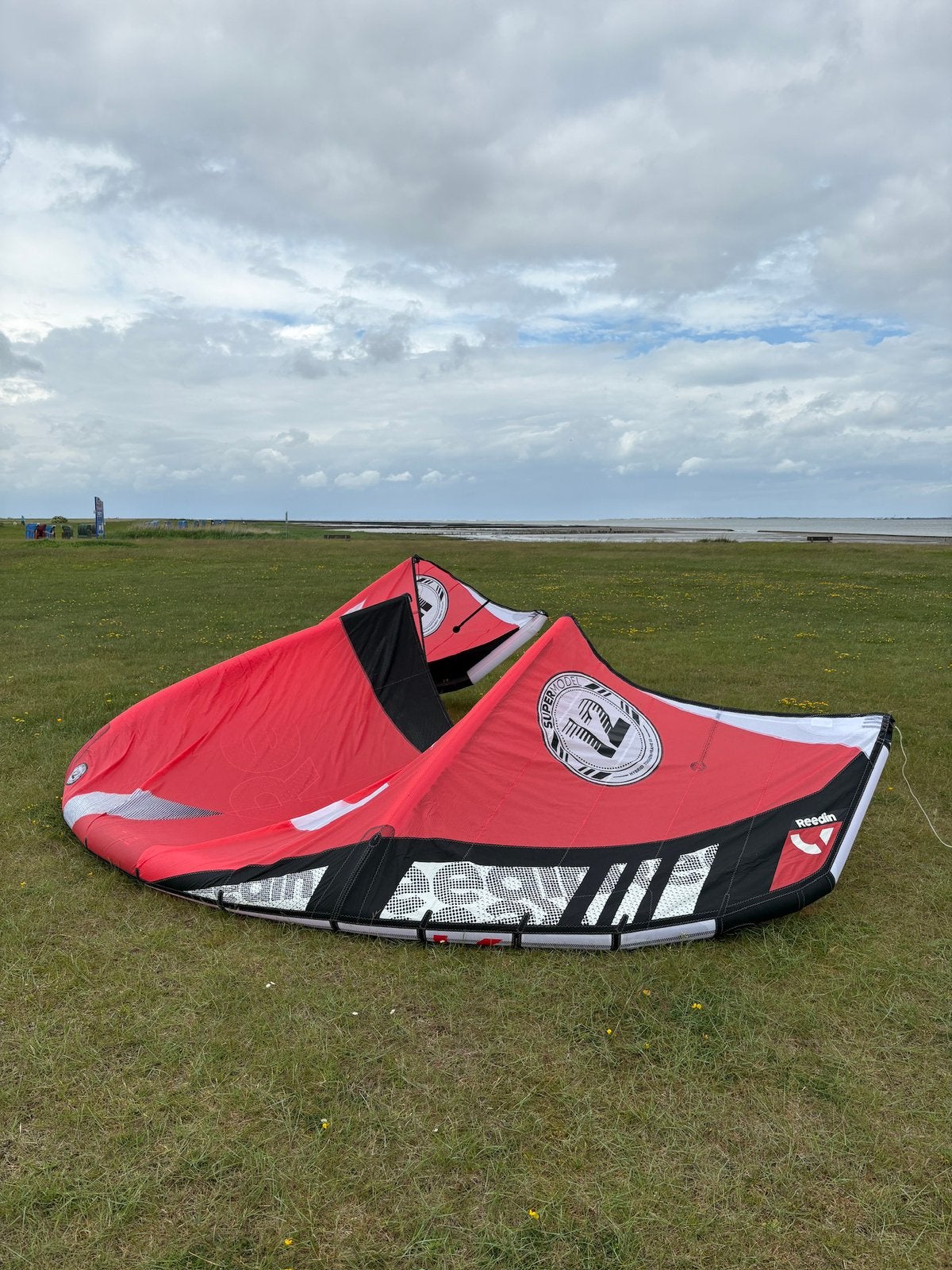 Reedin Supermodel HTF3 2025 Kite, Watersport en Boten, Kitesurfen, Zo goed als nieuw, 12 m², Geen board, Ophalen of Verzenden