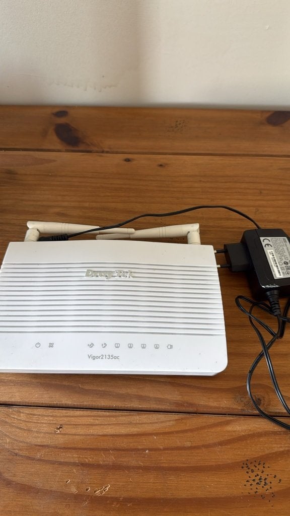 DrayTek Vigor 2135ac, Ophalen of Verzenden, Gebruikt, Router met modem, DrayTek Vigor