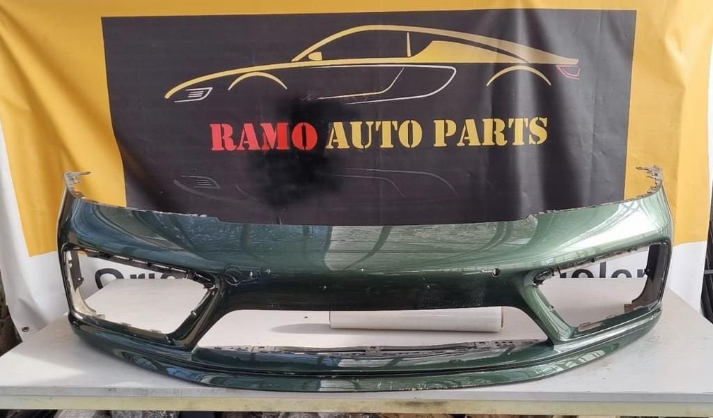Porsche 911 Carrera 4 GTS 992 21+ voorbumper 992807221K orig, Gebruikt, -, Voor, -