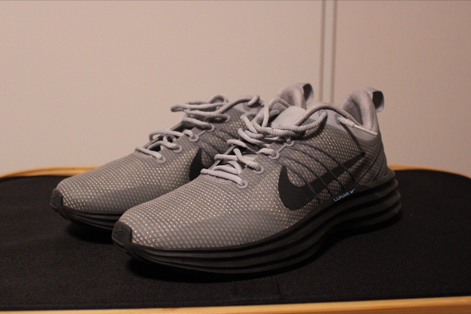 Nike Air Lunar Sneakers size 41 - grey, Ophalen of Verzenden, Zo goed als nieuw, Overige kleuren, Sneakers of Gympen