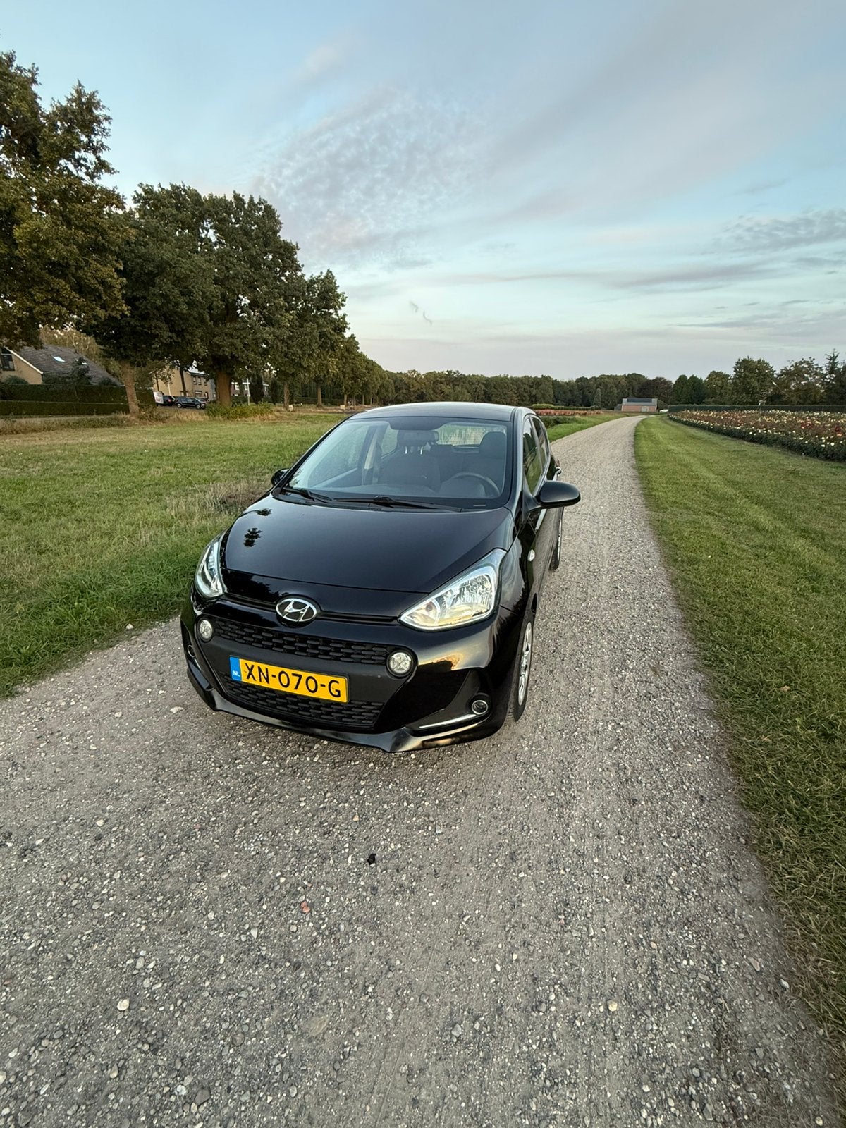 Foto 15 van Hyundai i10 1.0i 66pk 2019 Zwart